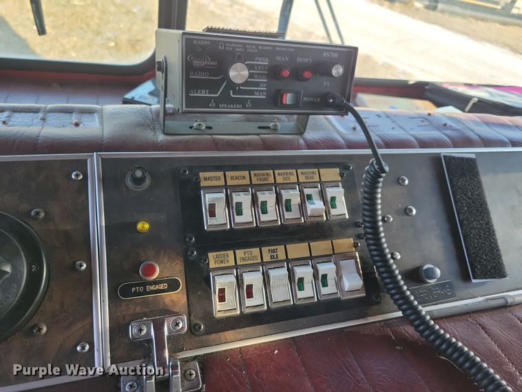 image for item OH9480 1989 Spartan Grumman Quint fire truck