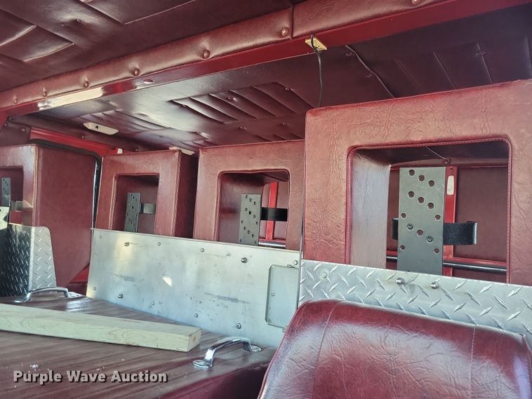 image for item OH9480 1989 Spartan Grumman Quint fire truck