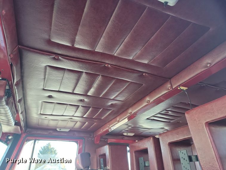 image for item OH9480 1989 Spartan Grumman Quint fire truck