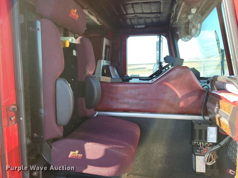 image for item OH9480 1989 Spartan Grumman Quint fire truck