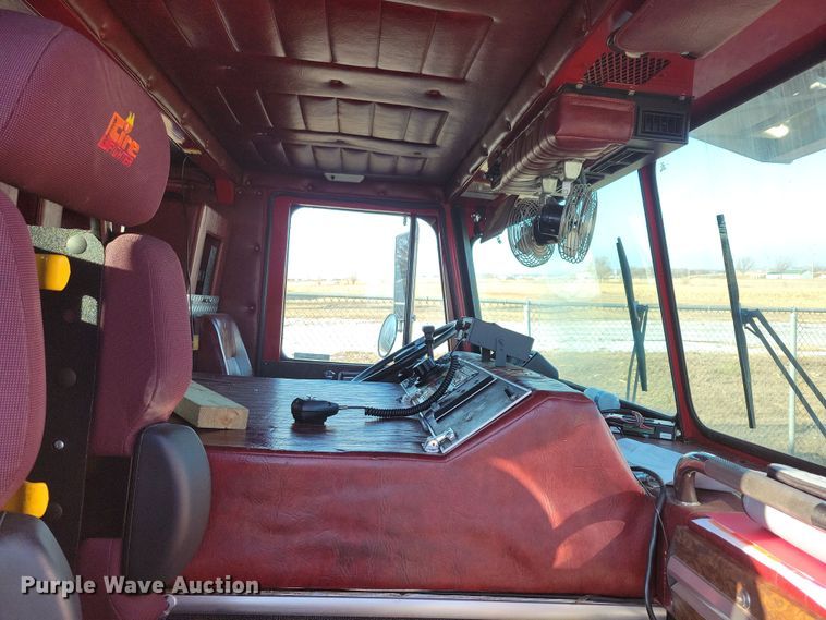 image for item OH9480 1989 Spartan Grumman Quint fire truck