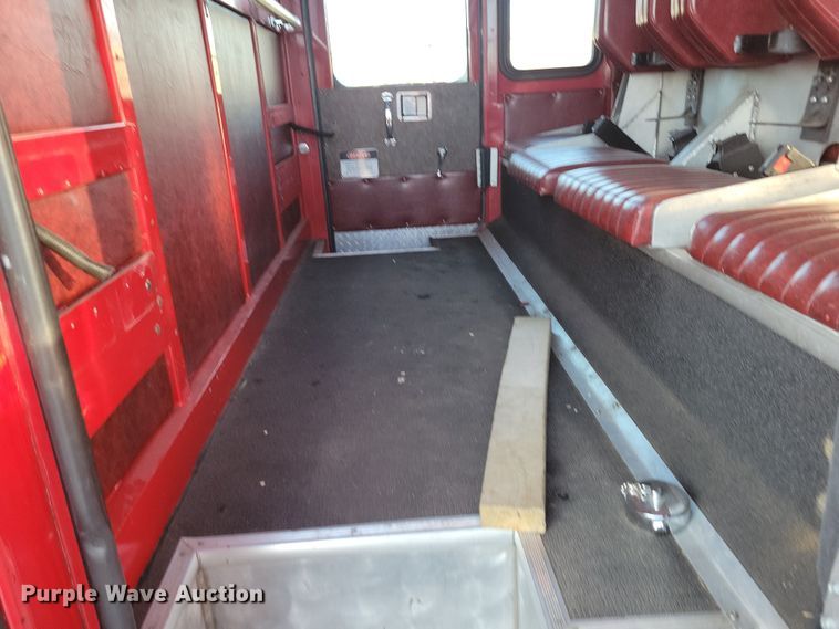 image for item OH9480 1989 Spartan Grumman Quint fire truck