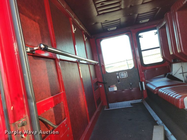 image for item OH9480 1989 Spartan Grumman Quint fire truck