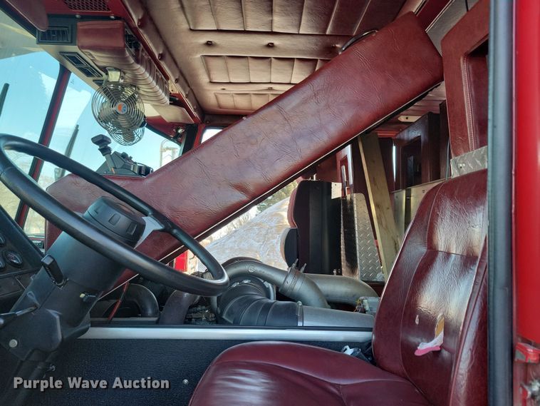 image for item OH9480 1989 Spartan Grumman Quint fire truck