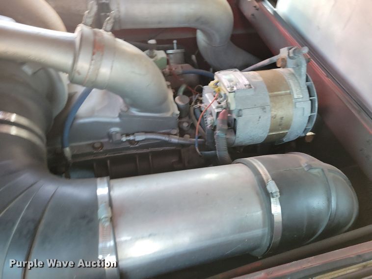 image for item OH9480 1989 Spartan Grumman Quint fire truck