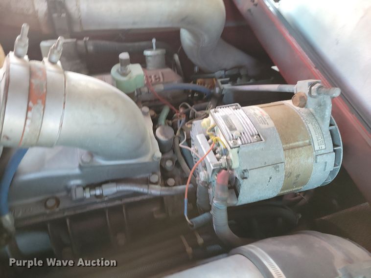 image for item OH9480 1989 Spartan Grumman Quint fire truck