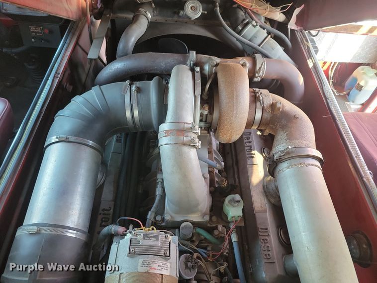 image for item OH9480 1989 Spartan Grumman Quint fire truck