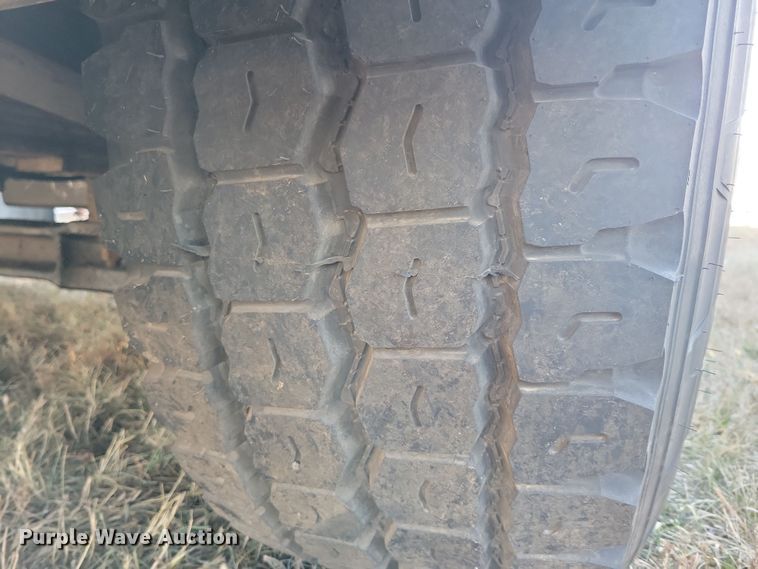 image for item OH9480 1989 Spartan Grumman Quint fire truck