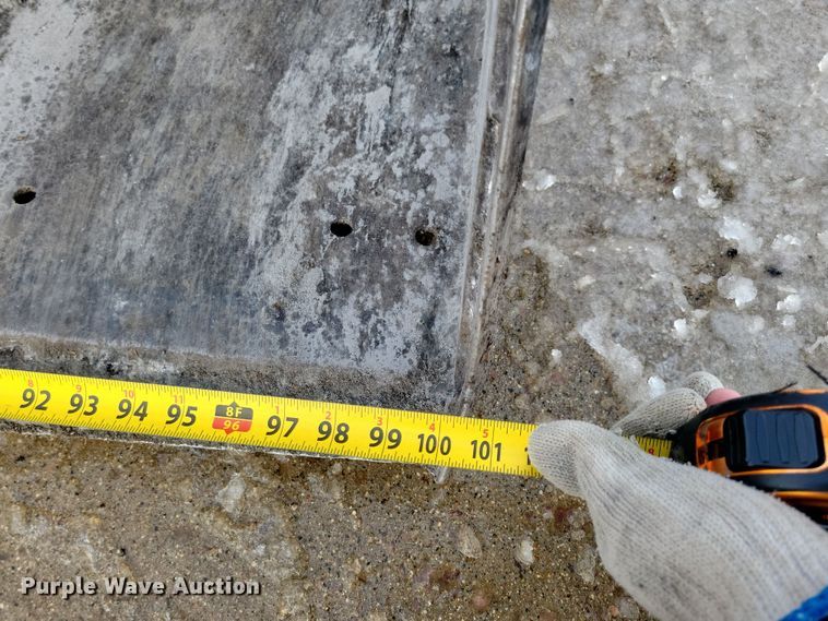 image for item OH9483 2011 New Holland TV6070 4WD bi-directional tractor