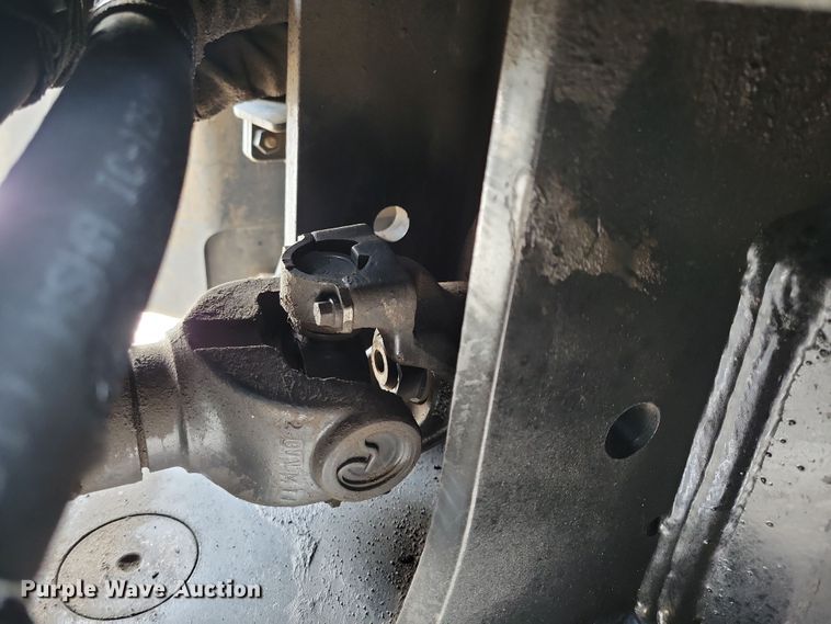 image for item OH9483 2011 New Holland TV6070 4WD bi-directional tractor