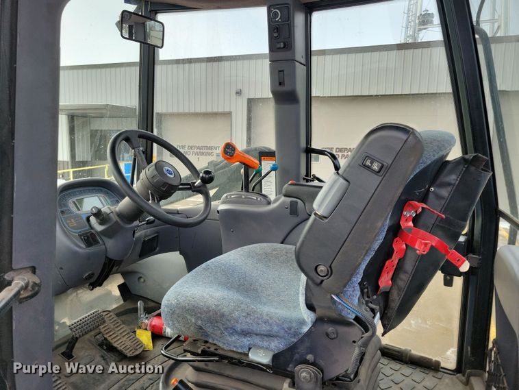 image for item OH9483 2011 New Holland TV6070 4WD bi-directional tractor