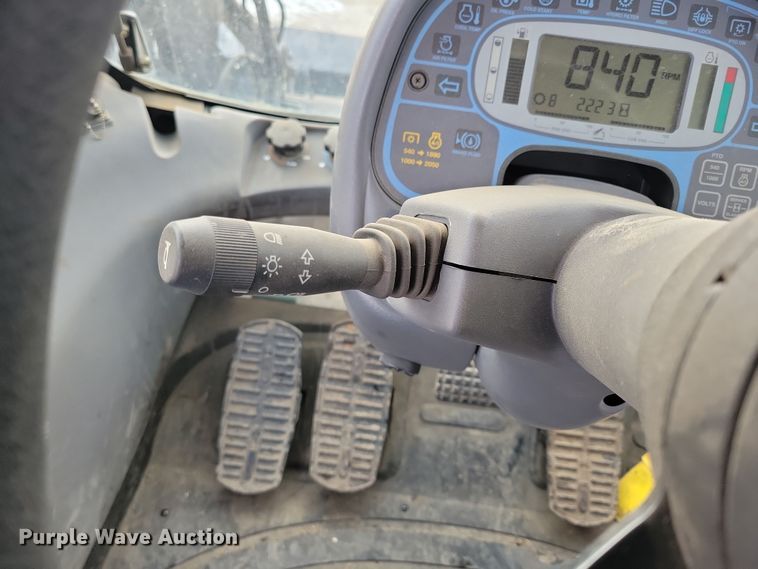 image for item OH9483 2011 New Holland TV6070 4WD bi-directional tractor