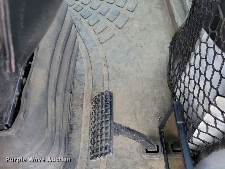 image for item OH9483 2011 New Holland TV6070 4WD bi-directional tractor