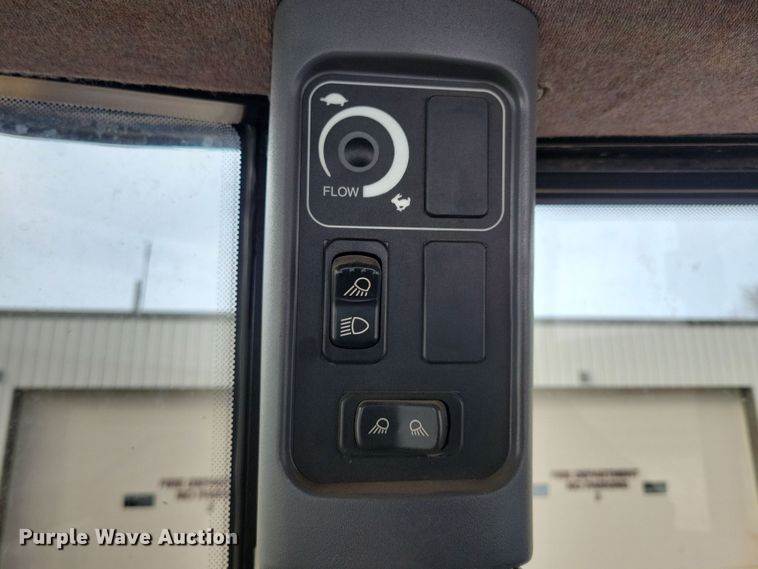 image for item OH9483 2011 New Holland TV6070 4WD bi-directional tractor