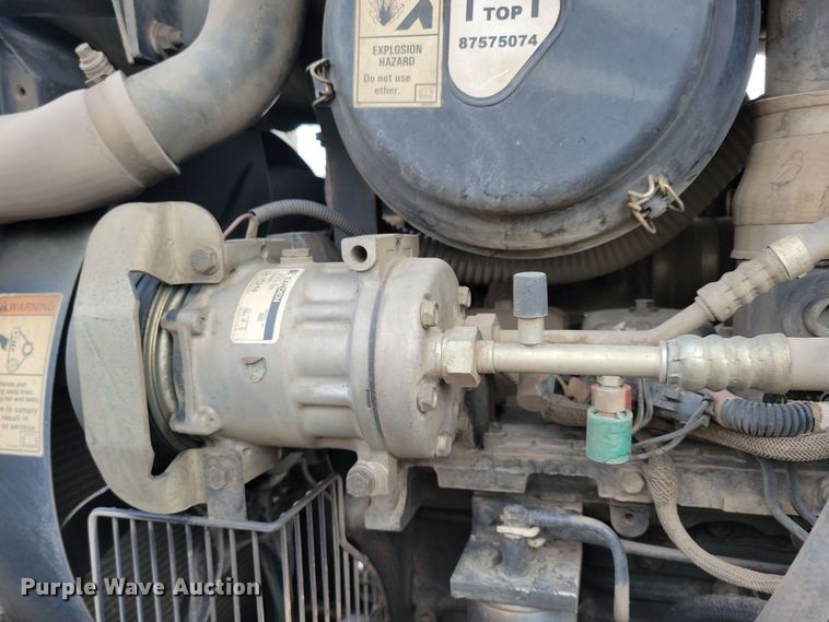 image for item OH9483 2011 New Holland TV6070 4WD bi-directional tractor