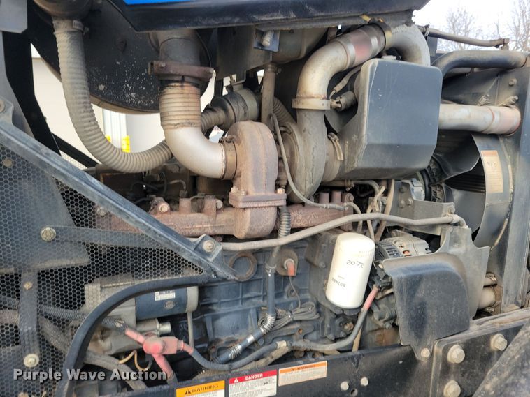 image for item OH9483 2011 New Holland TV6070 4WD bi-directional tractor