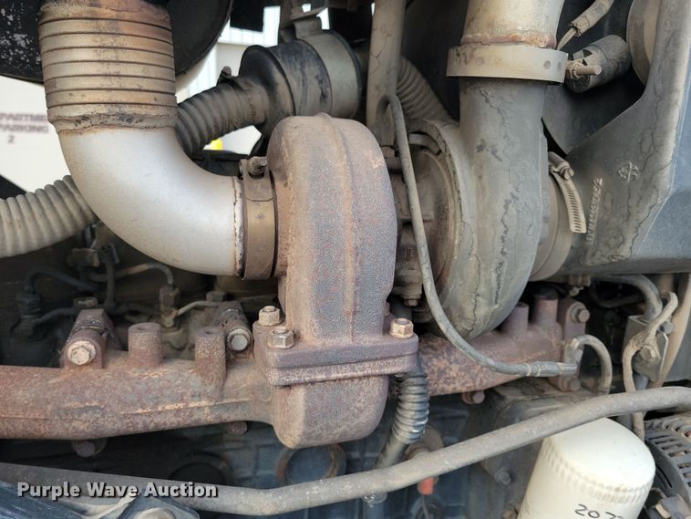 image for item OH9483 2011 New Holland TV6070 4WD bi-directional tractor