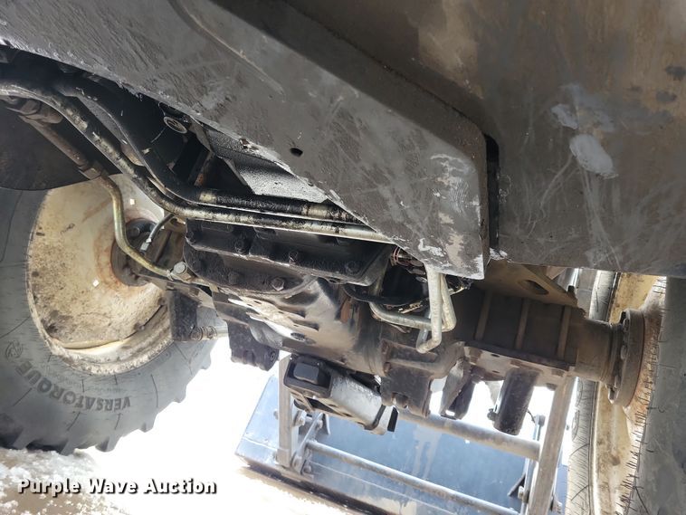 image for item OH9483 2011 New Holland TV6070 4WD bi-directional tractor