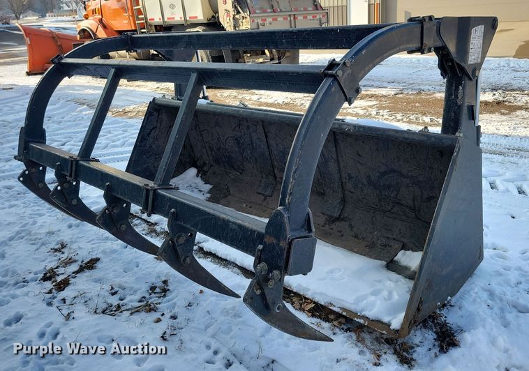 image for item OH9483 2011 New Holland TV6070 4WD bi-directional tractor