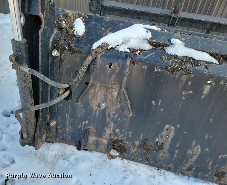 image for item OH9483 2011 New Holland TV6070 4WD bi-directional tractor