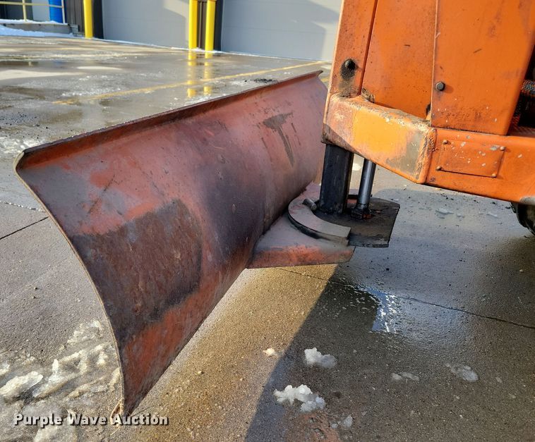 image for item OH9484 Ditch Witch J20 trencher