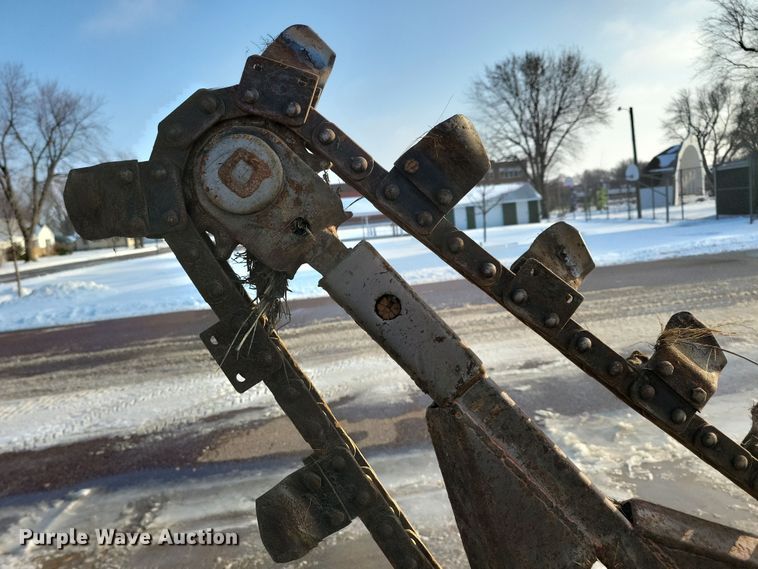 image for item OH9484 Ditch Witch J20 trencher