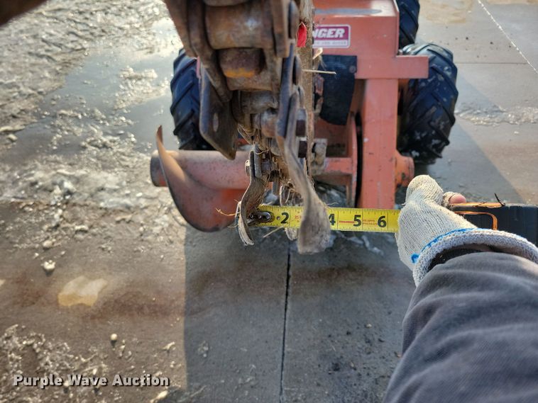image for item OH9484 Ditch Witch J20 trencher