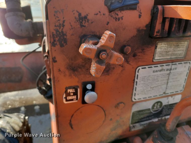 image for item OH9484 Ditch Witch J20 trencher