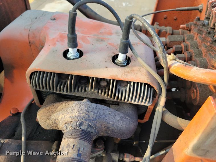 image for item OH9484 Ditch Witch J20 trencher