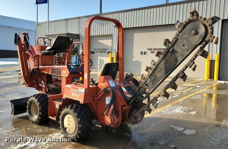 image for item OH9485 Ditch Witch 3700 trencher