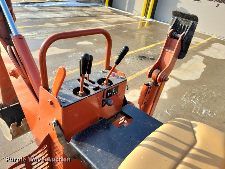image for item OH9485 Ditch Witch 3700 trencher