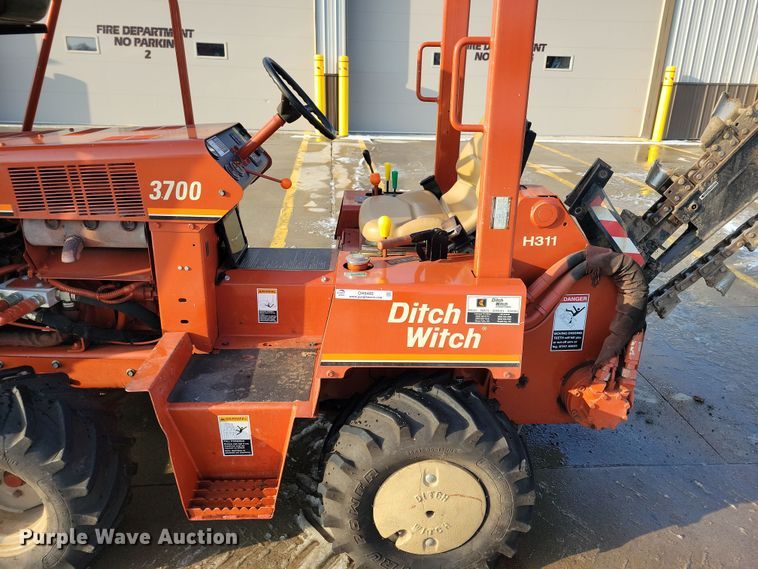 image for item OH9485 Ditch Witch 3700 trencher