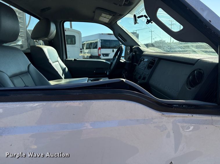 image for item OK9460 2016 Ford F450 Super Duty XL utility / service truck