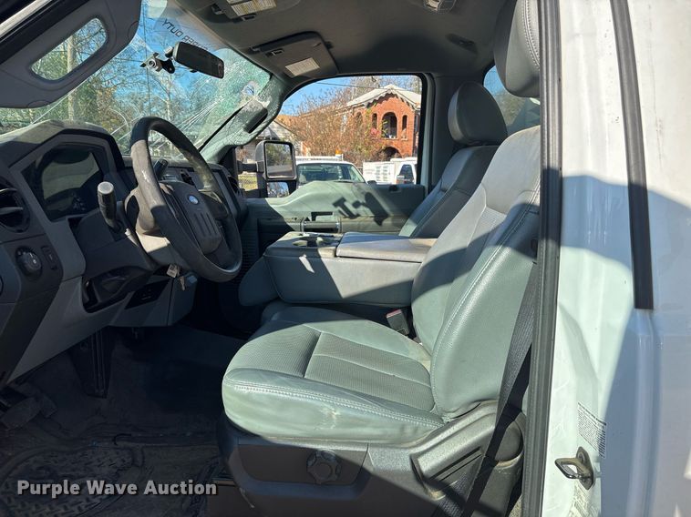 image for item OK9460 2016 Ford F450 Super Duty XL utility / service truck