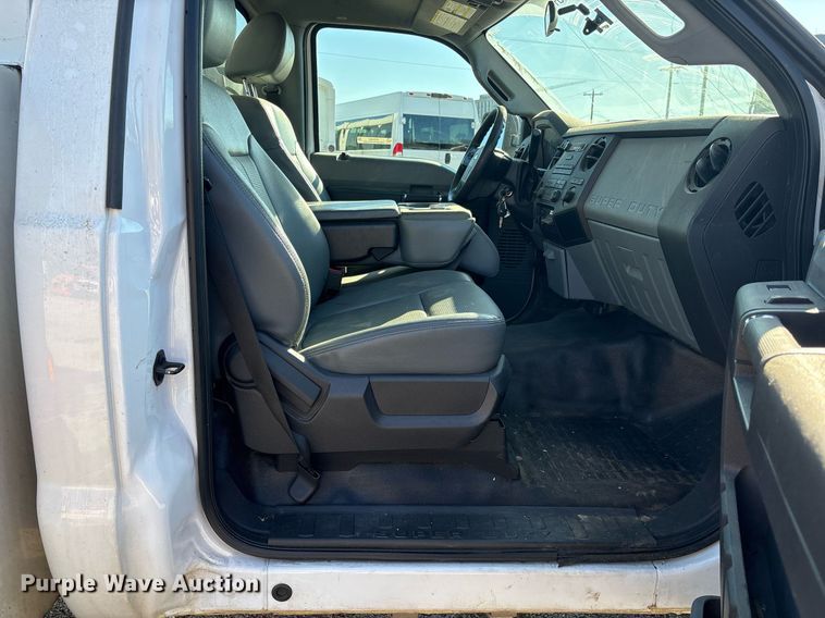 image for item OK9460 2016 Ford F450 Super Duty XL utility / service truck