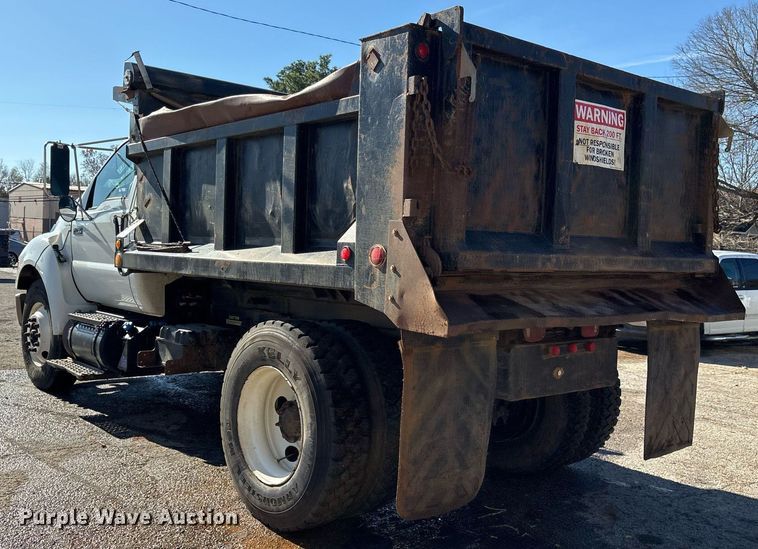 image for item OK9464 2011 Ford F750 Super Duty XL dump truck