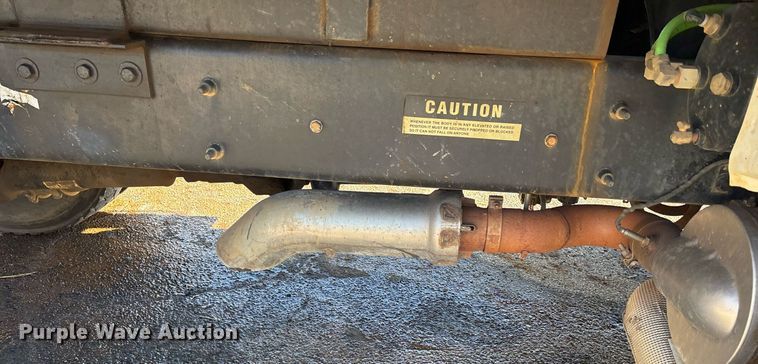 image for item OK9464 2011 Ford F750 Super Duty XL dump truck