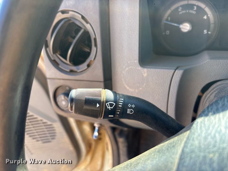 image for item OK9464 2011 Ford F750 Super Duty XL dump truck