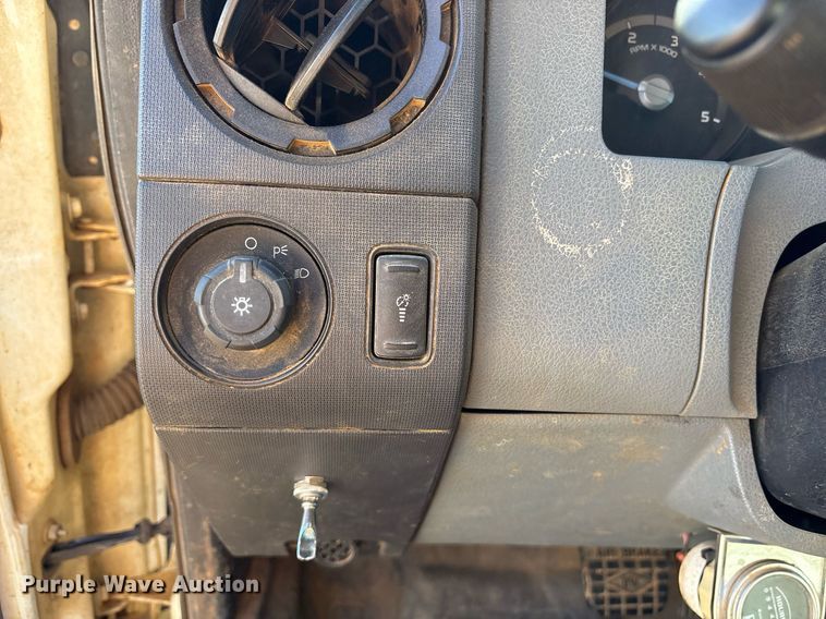 image for item OK9464 2011 Ford F750 Super Duty XL dump truck