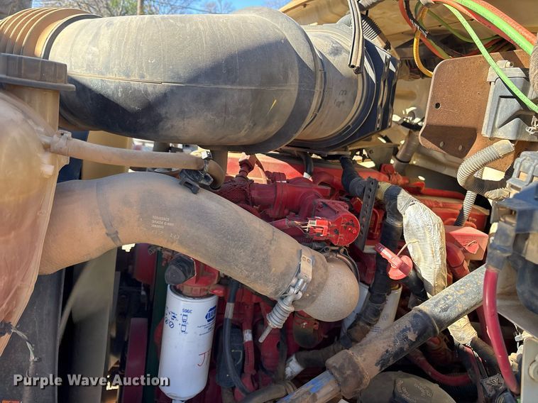 image for item OK9464 2011 Ford F750 Super Duty XL dump truck