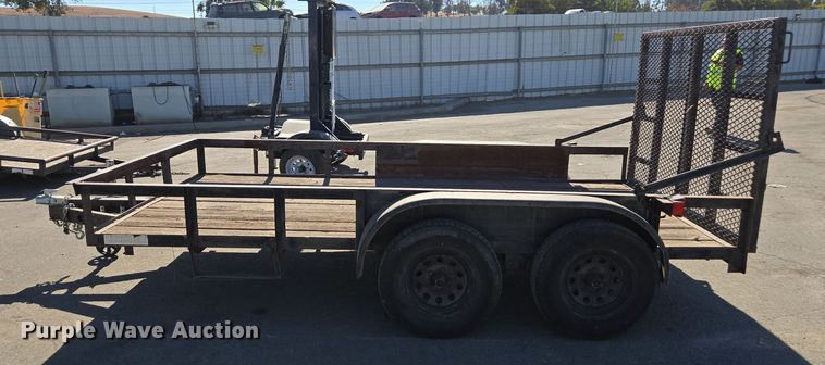 image for item YA0101 1999 Carson utility trailer