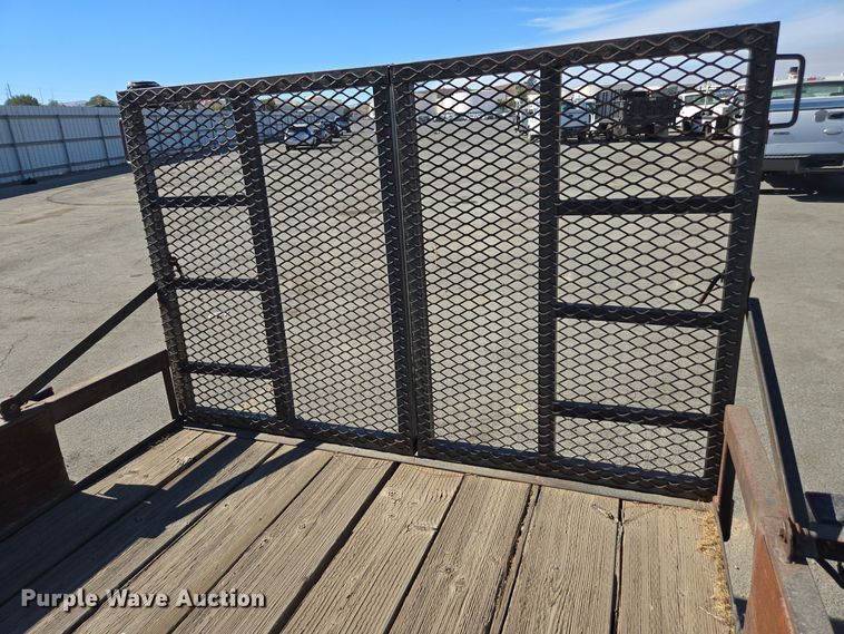 image for item YA0101 1999 Carson utility trailer