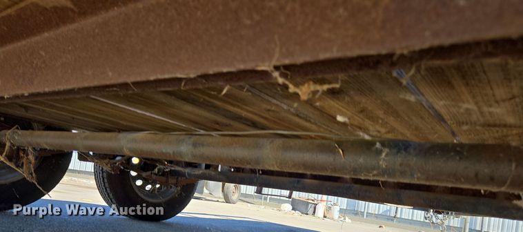 image for item YA0101 1999 Carson utility trailer