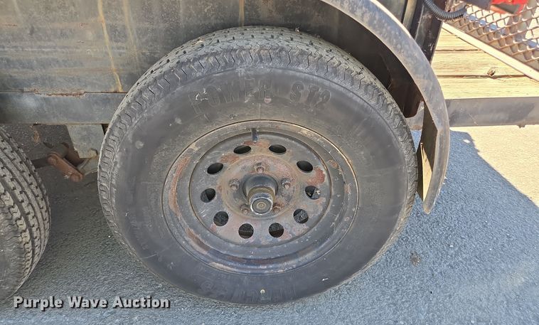 image for item YA0101 1999 Carson utility trailer