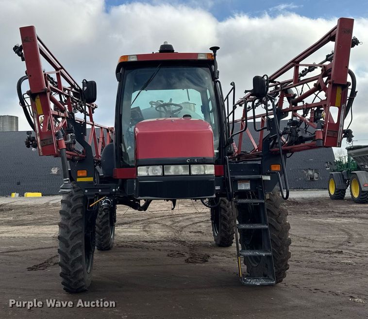 image for item DH9221 2013 Case IH Patriot 3330 sprayer