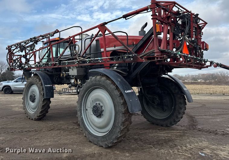 image for item DH9221 2013 Case IH Patriot 3330 sprayer