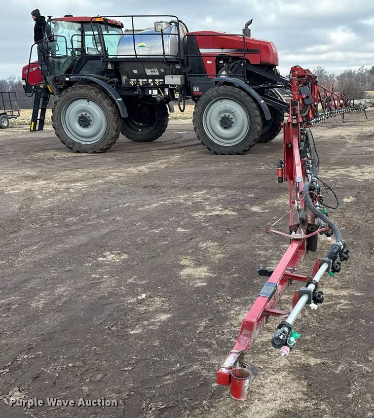 image for item DH9221 2013 Case IH Patriot 3330 sprayer