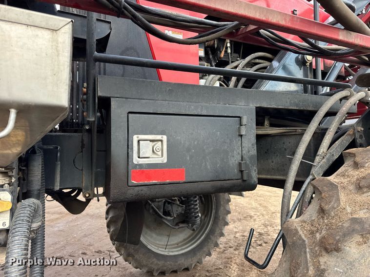 image for item DH9221 2013 Case IH Patriot 3330 sprayer