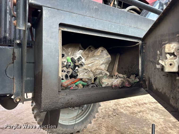 image for item DH9221 2013 Case IH Patriot 3330 sprayer