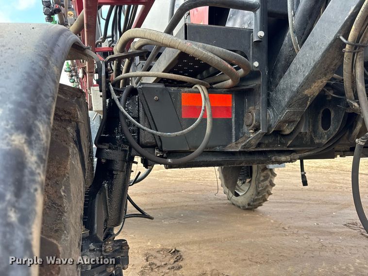 image for item DH9221 2013 Case IH Patriot 3330 sprayer